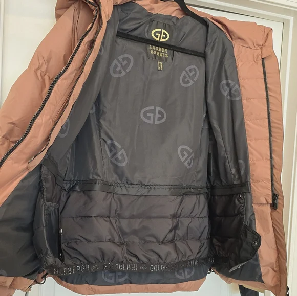 Goldbergh Snowmass Ski Jacket in the color Mocha
